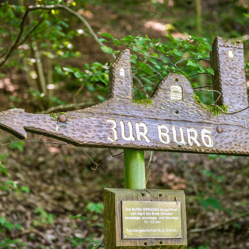 Wandern zur Burg Grenzau im Westerwald Hotel Zugbrücke