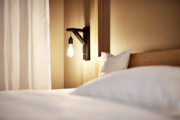 King Size Bett im Ritter Zimmer